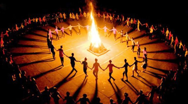 Top 10 trò chơi Teambuilding lửa trại vui nhộn gắn kết