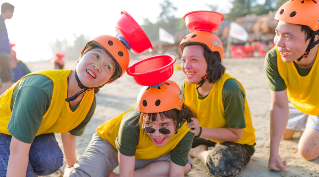 Top 15 trò chơi team building đông người vui nhộn