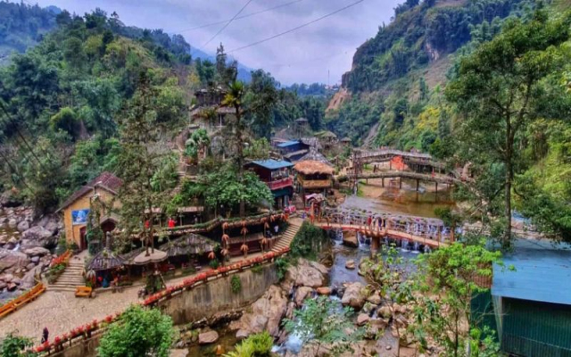 Tour Sapa 2 ngày 1 đêm: Hà Nội - Sapa - Cát Cát - Sín Chải - Hàm Rồng