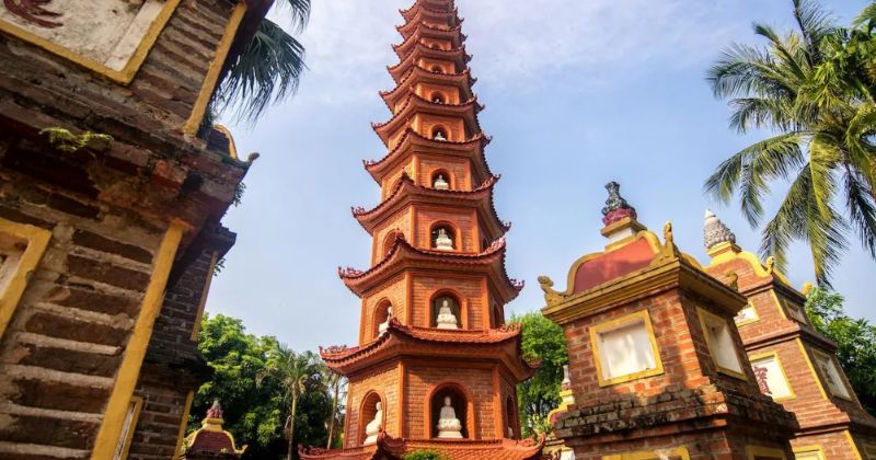 Ch&ugrave;a Trấn Quốc
