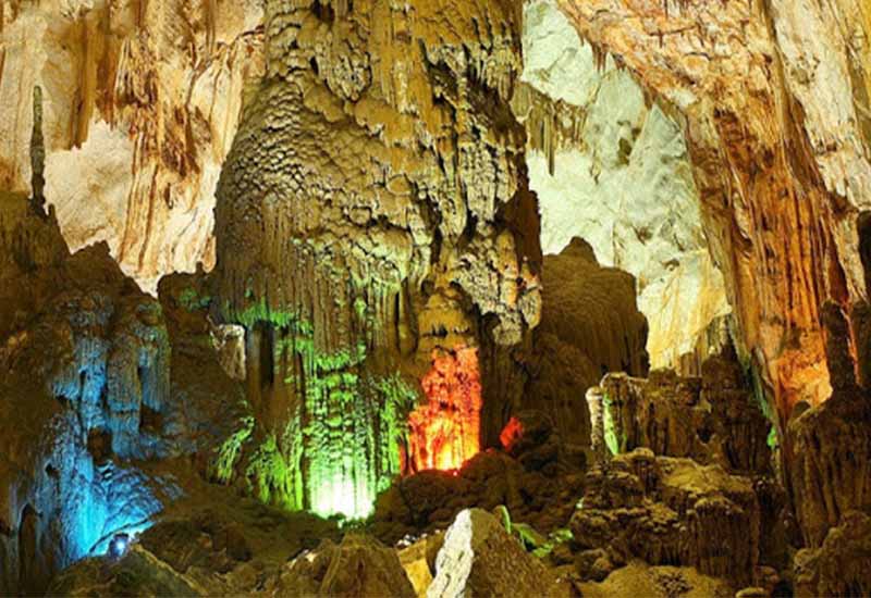 kh&aacute;m ph&aacute; du lịch quảng b&igrave;nh