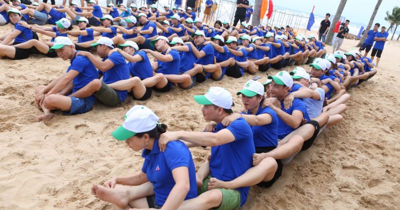 Đua Thuyền Tr&ecirc;n Cạn