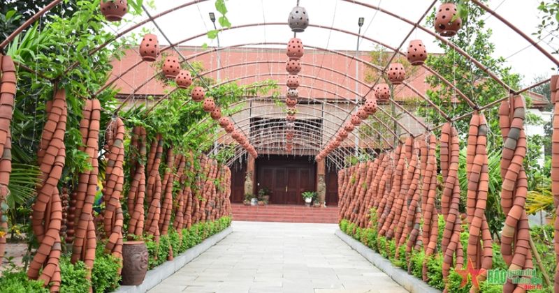 L&agrave;ng gốm Ph&ugrave; L&atilde;ng (Quế V&otilde;)&nbsp;