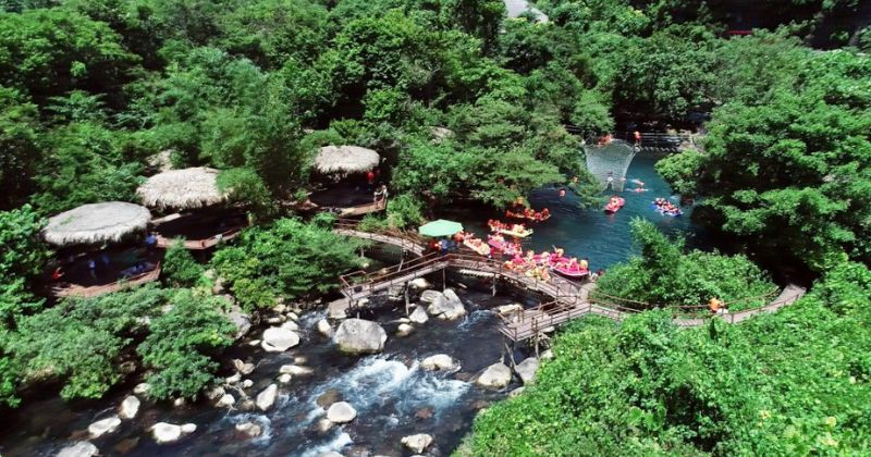 Suối nước Moọc (Quảng B&igrave;nh)